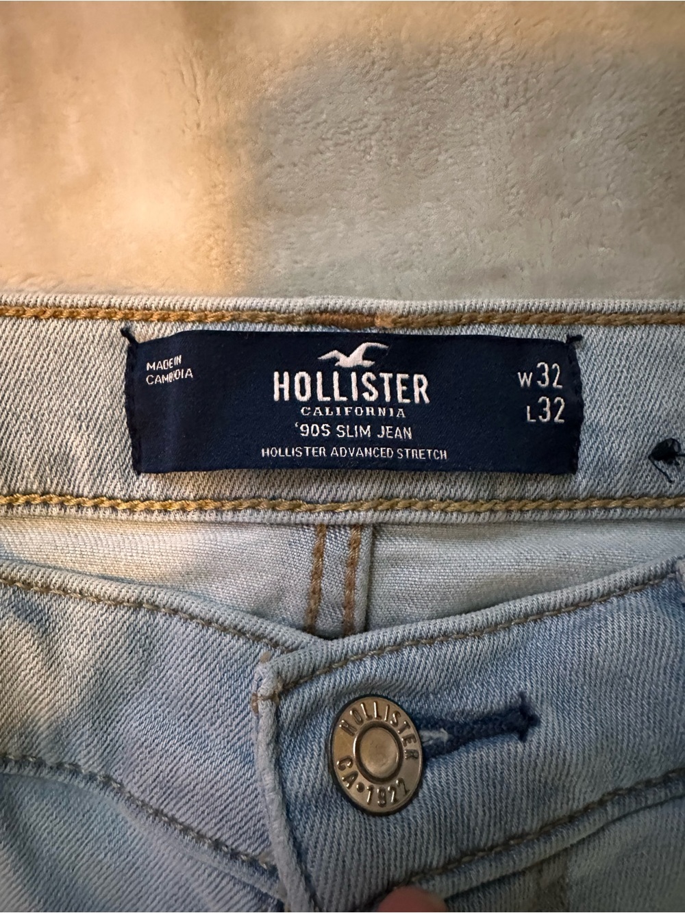 Hollister Light Wash ‘90s Skinny Jeans - Pale Blue
